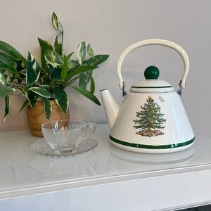 Vintage Spode Christmas Tree Enameled Metal Teapot 2.5 Qt Handled Green White